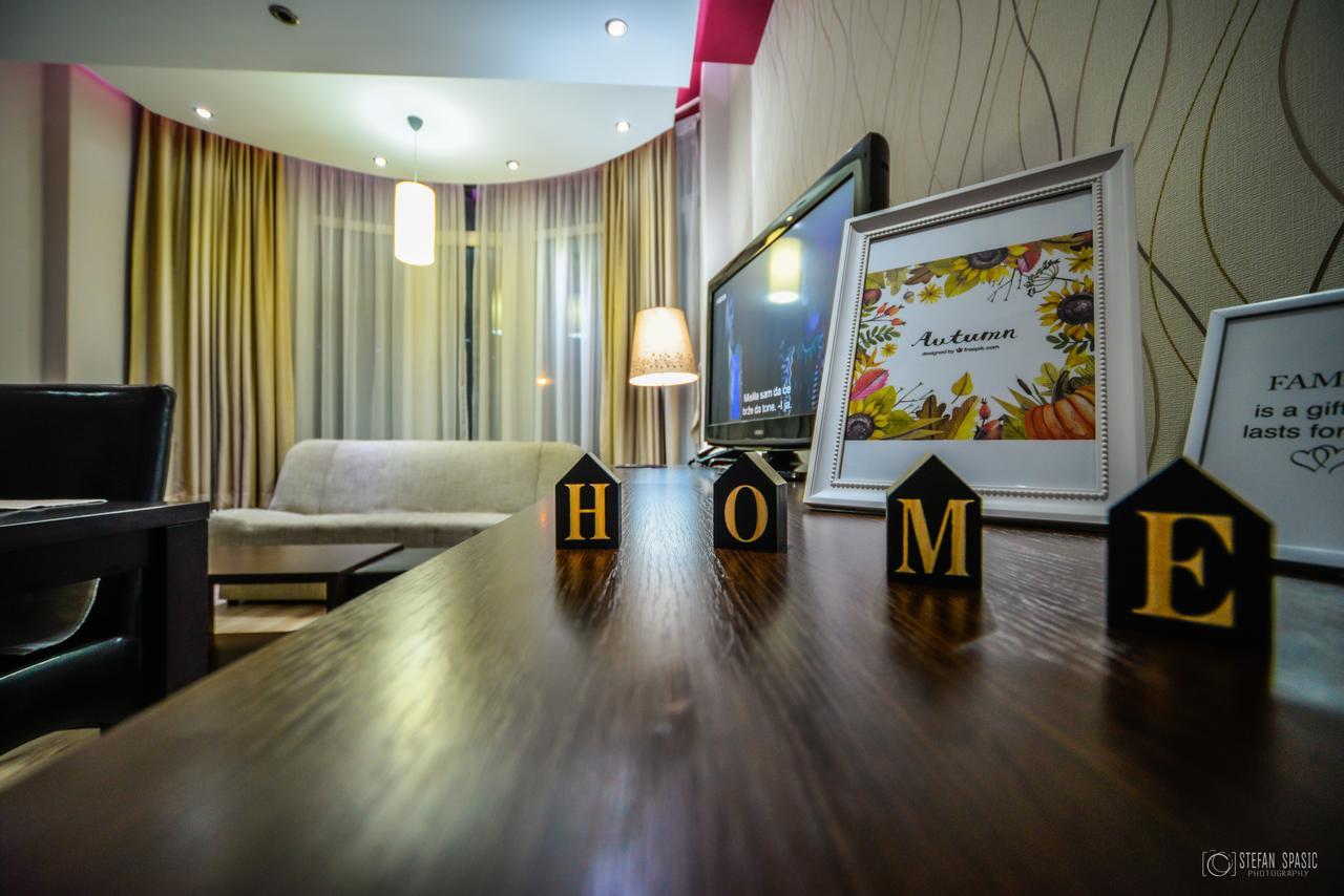Garni Hotel 018 In Ni Eksteriør bilde